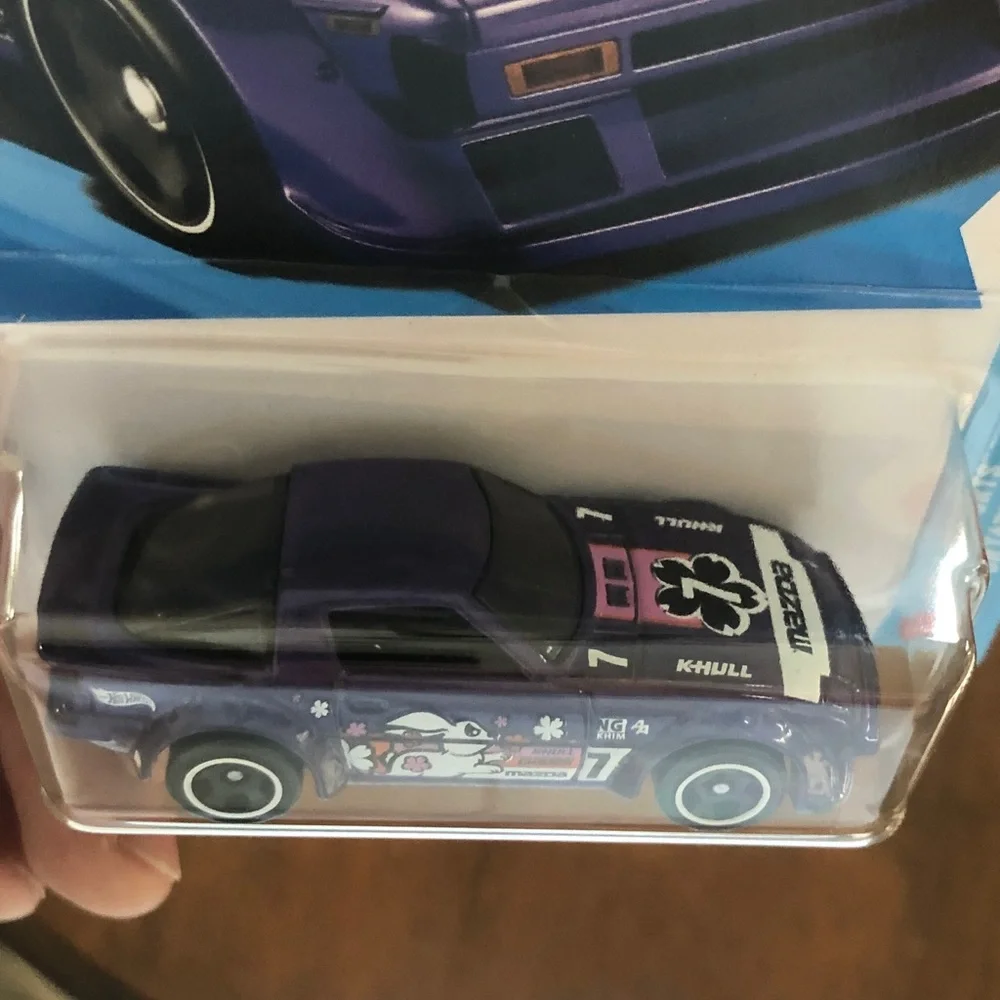 Mattel Hot Wheels Purple Mazda RX-7